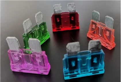 Micro fusibile per auto